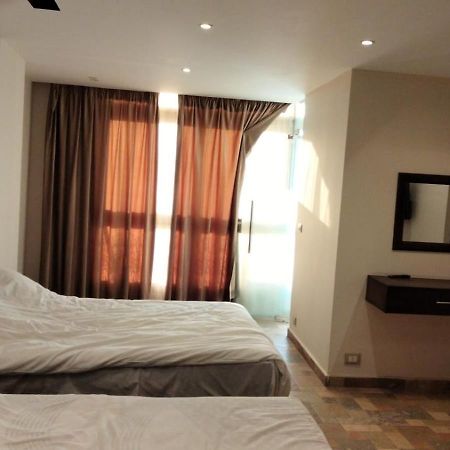Pyramids East Inn Kafret el-Gabal エクステリア 写真