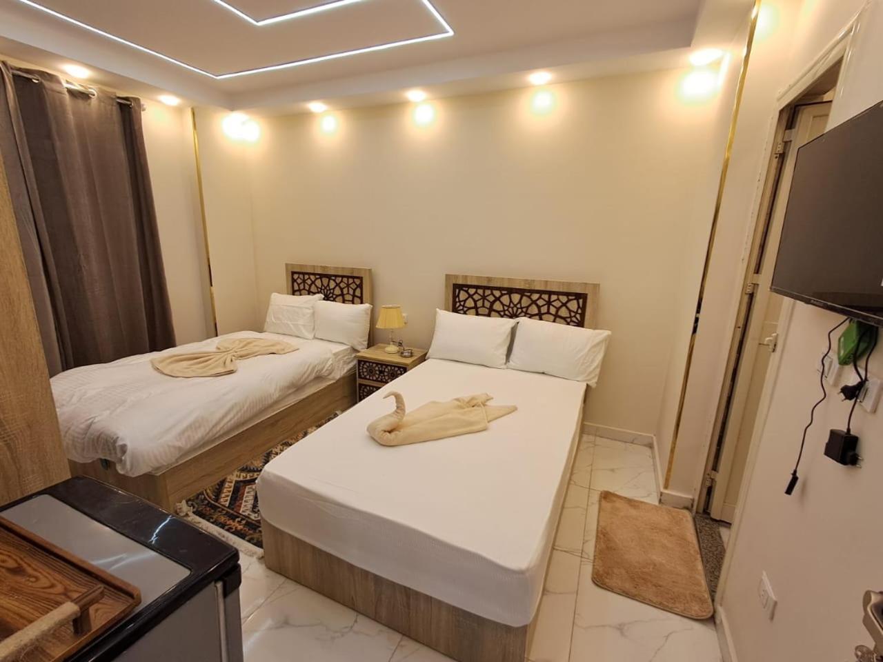 Pyramids East Inn Kafret el-Gabal エクステリア 写真